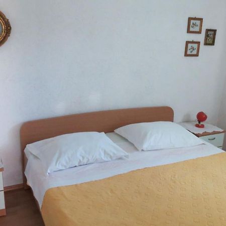 Apartments Janja - Terrace Sea View Nečujam Kültér fotó